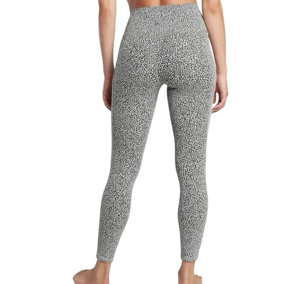 ATHLETA Salutation Stash II Textured Tight Leggings XS Black White Pockets Gym - Picture 3 of 10